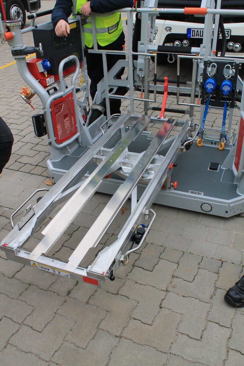 Feuerwehr Fahrzeug Auslieferung