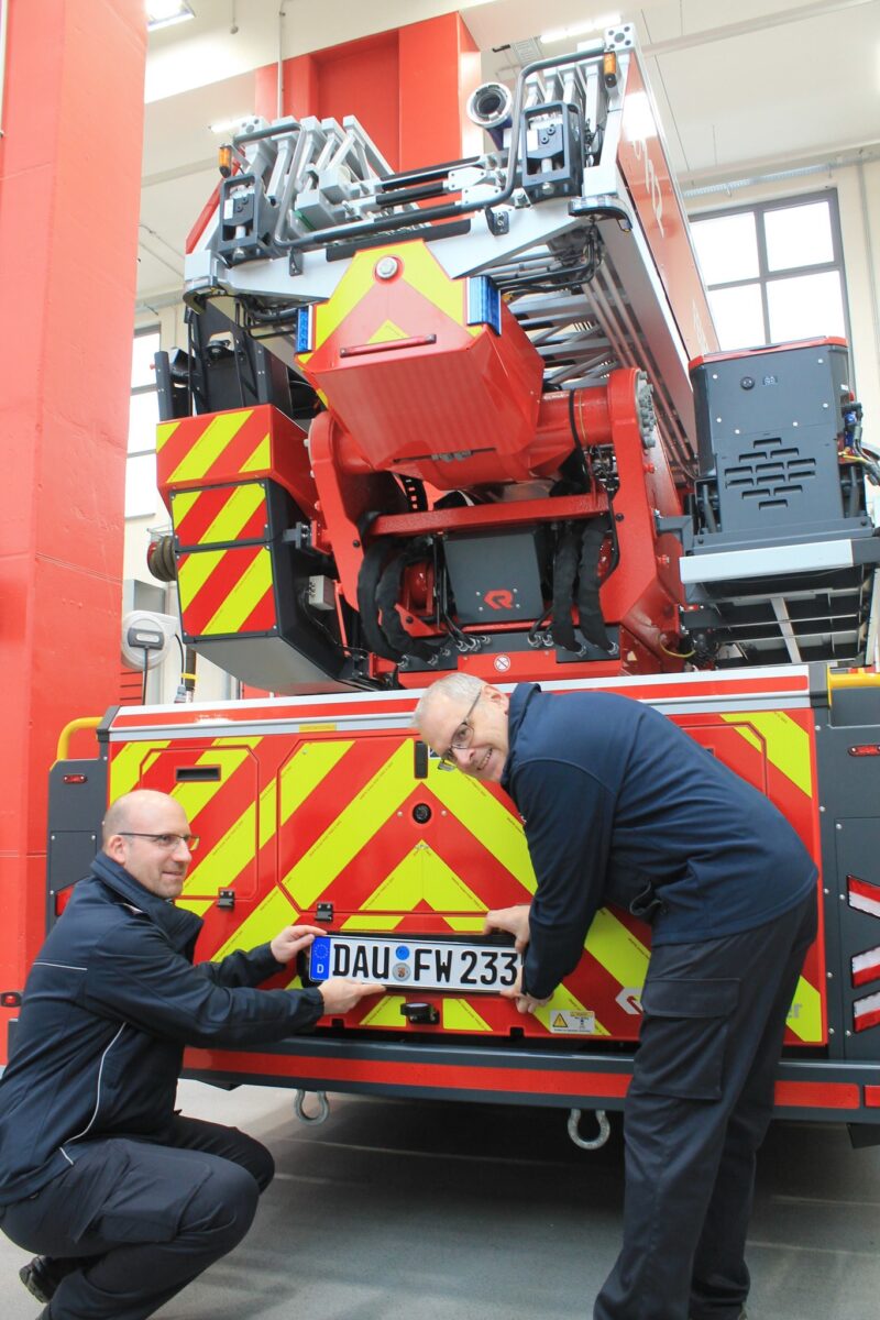 Feuerwehr Fahrzeug Auslieferung