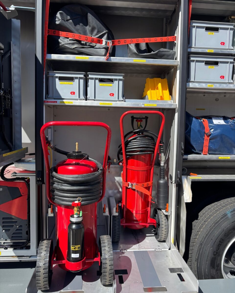 Feuerwehr Fahrzeug Auslieferung
